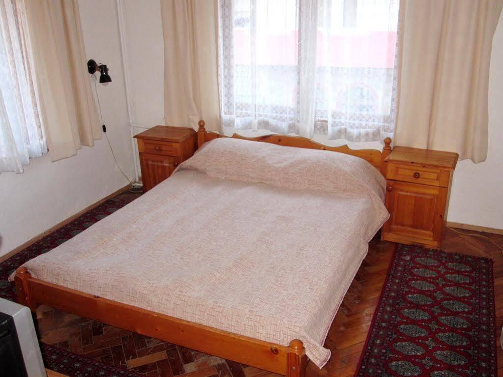צ'פלארה Guest Rooms Metaksinovi מראה חיצוני תמונה